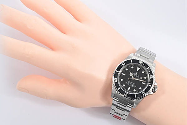 自分に似合う腕時計のケースサイズは？主要ブランドのサイズも解説