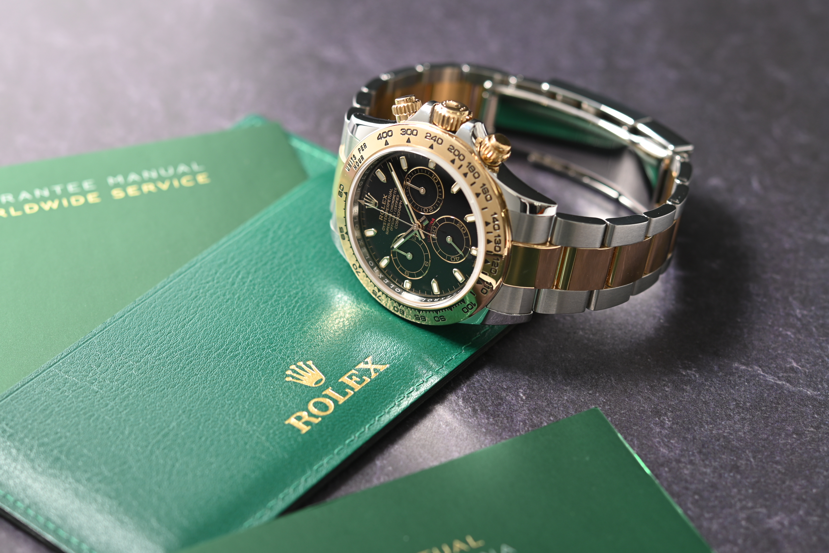 ロレックスの陳列イメージ