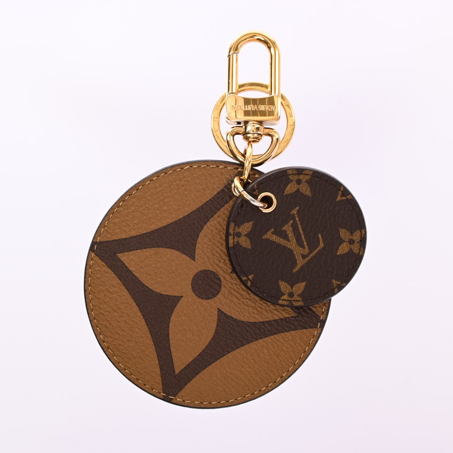 Louis Vuitton MONOGRAM Monogram reverse key holder and bag charm (M69317)